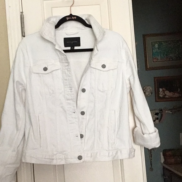 Banana Republic Jean Jacket - Picture 2 of 9